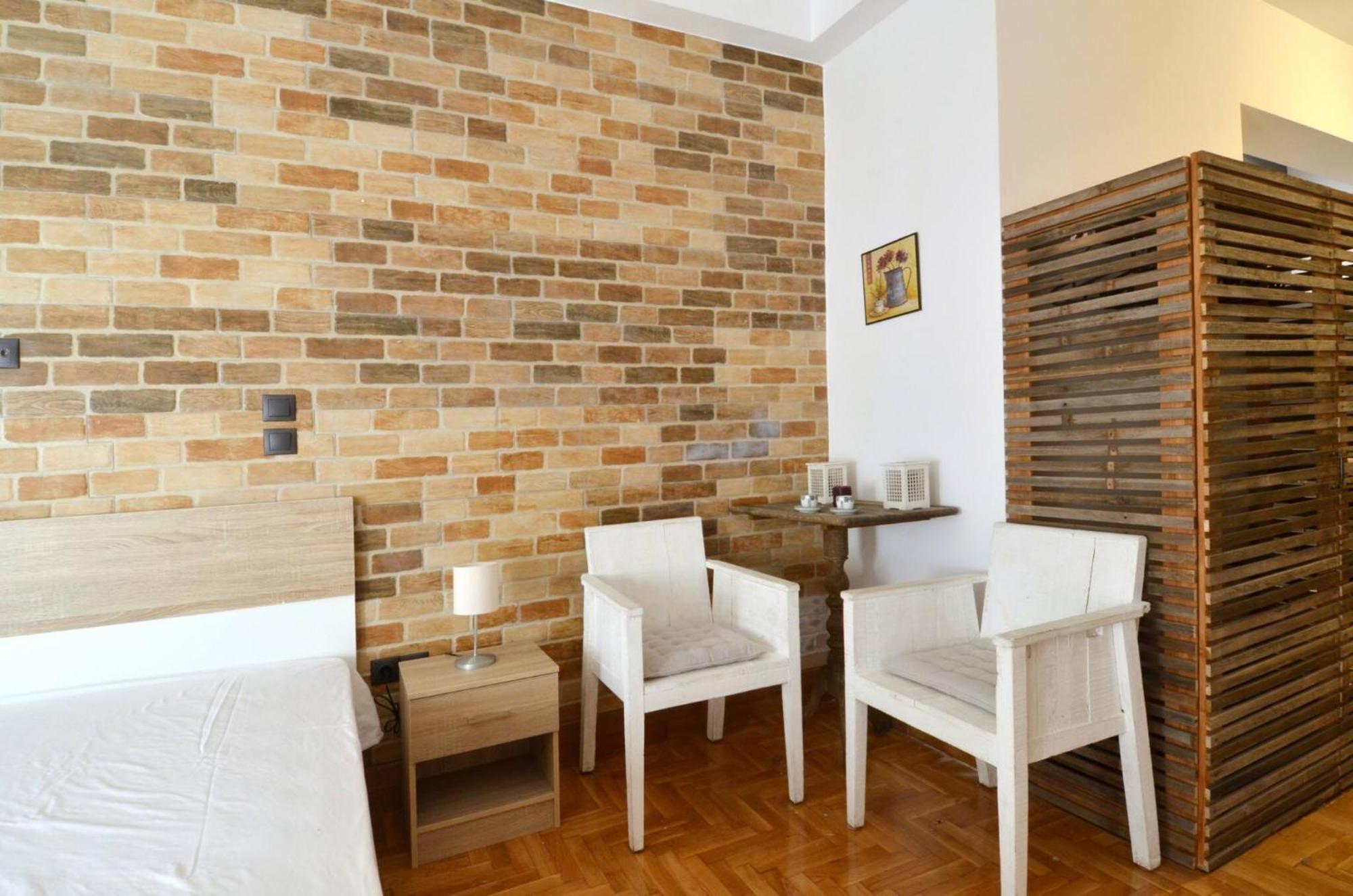 A Modern Rustic Cosy Apartment At The Foot Of Mount Lycabettus Atenas Exterior foto